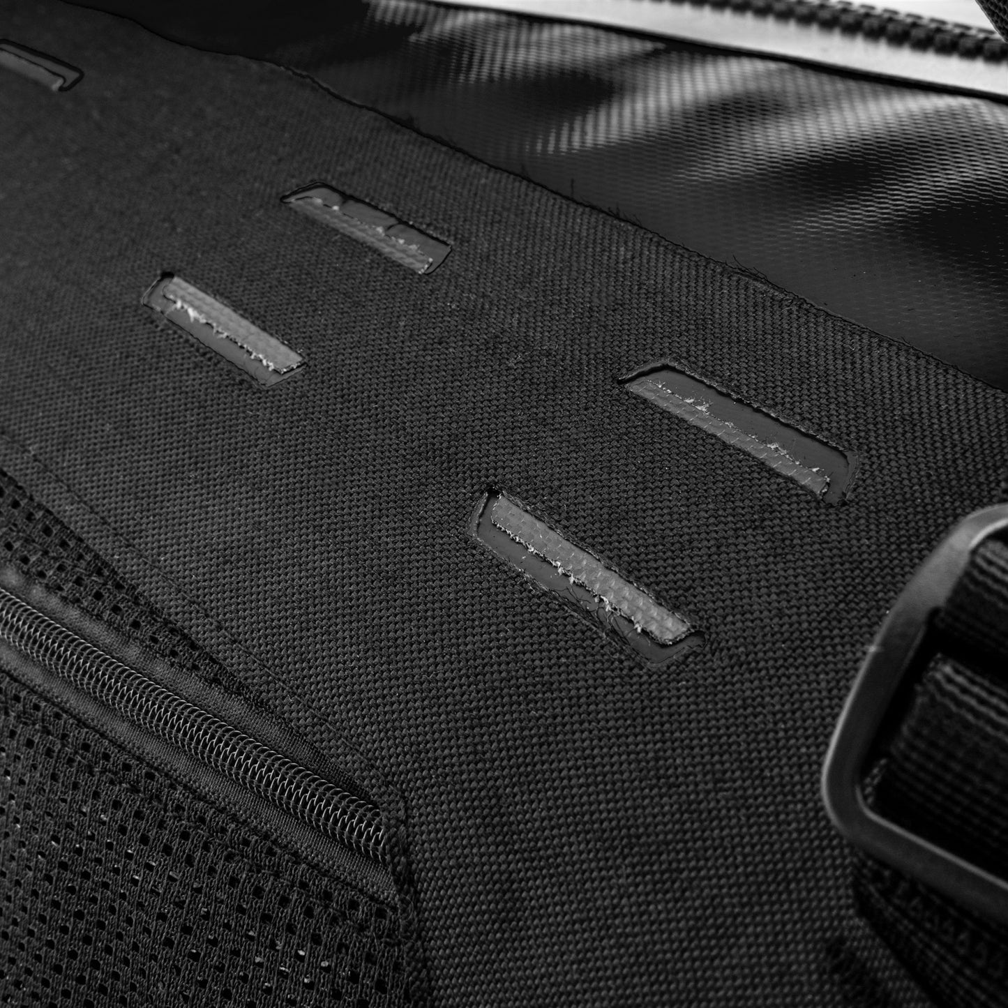 Duffle – sac imperméable Sun yellow - black