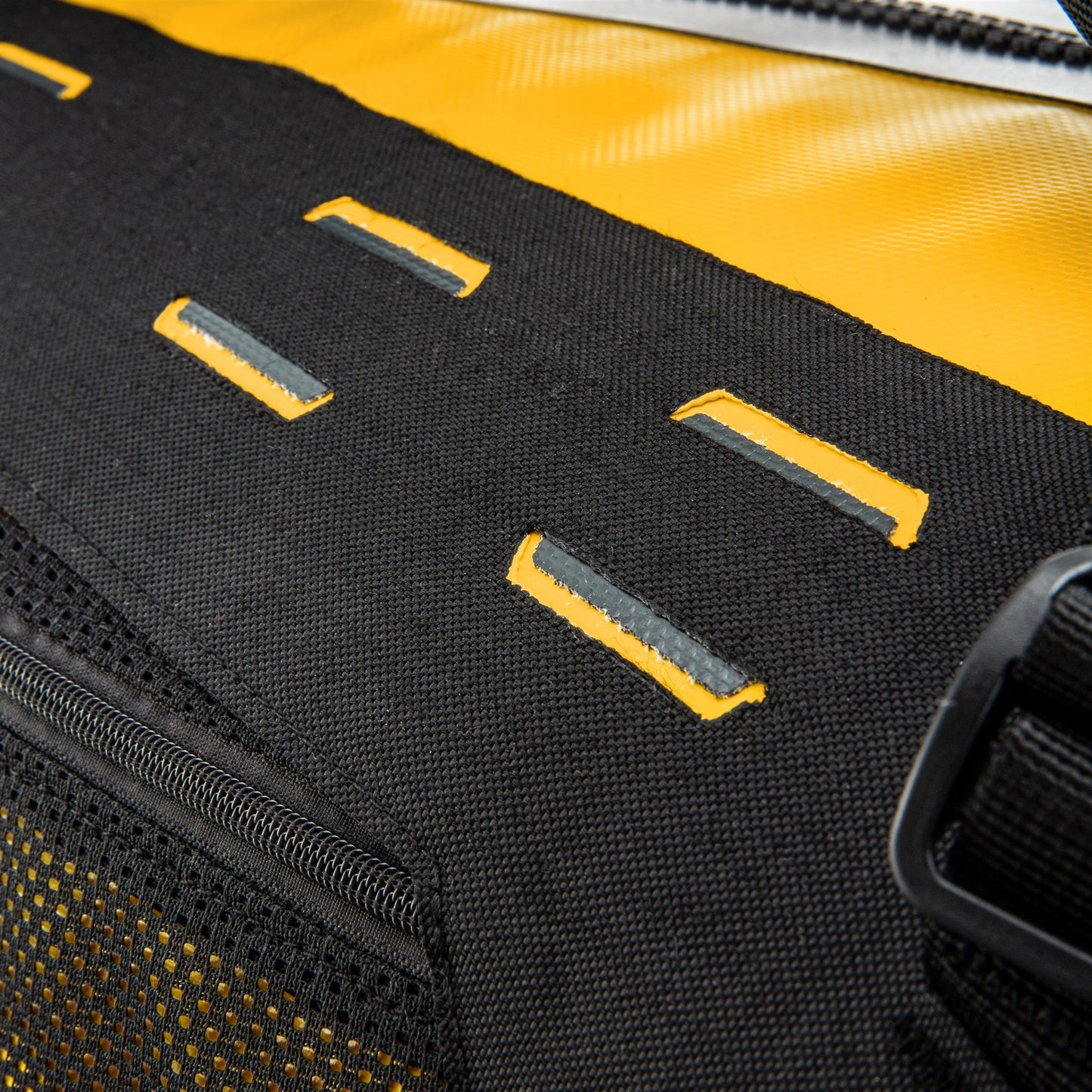 Duffle – sac imperméable Sun yellow - black