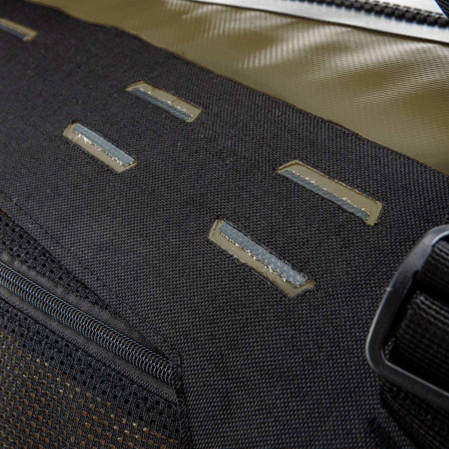 Duffle – sac imperméable Sun yellow - black