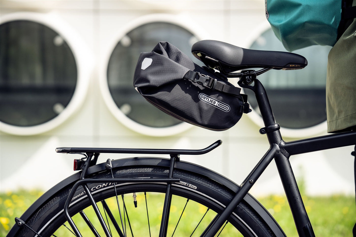 Sac de selle Saddle | imperméable roll‑top Black matt