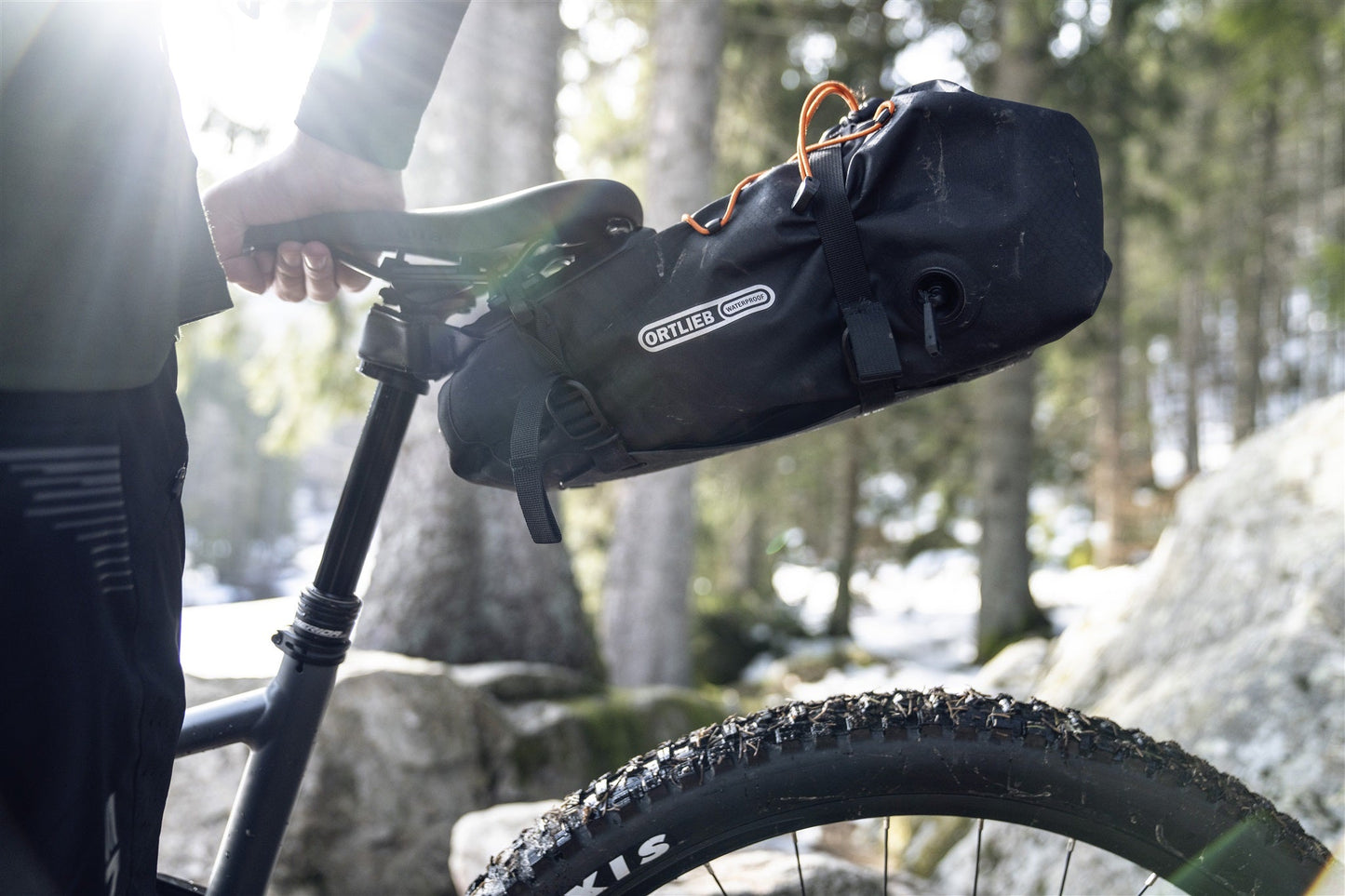 Sac de selle Sable foncé – SeatPack roll‑top