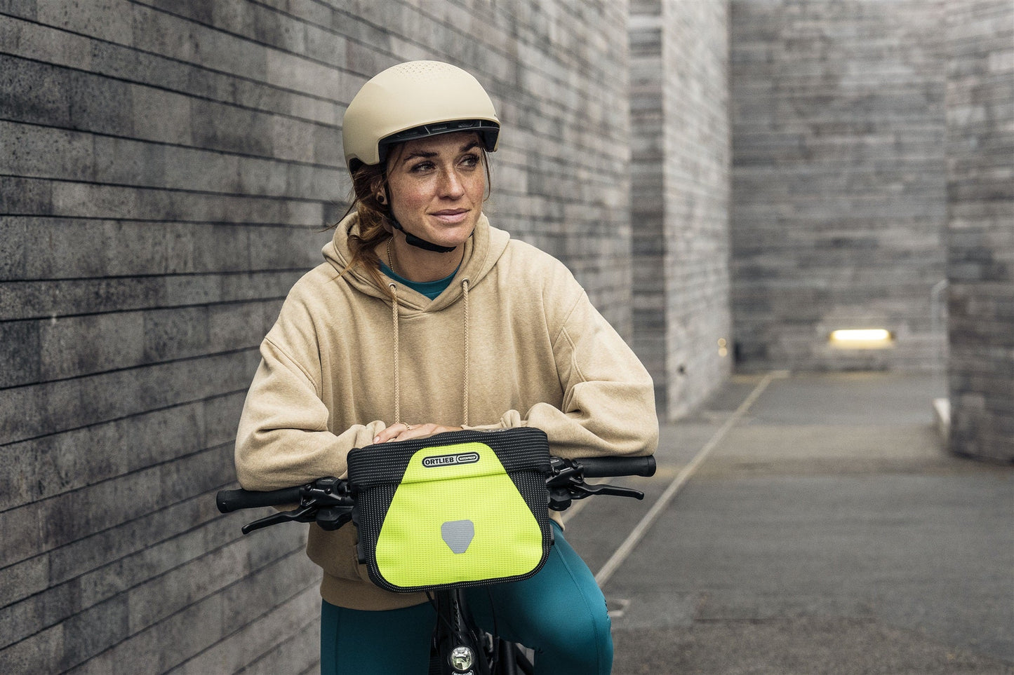 Ultimate sacoche de guidon Neon yellow - black reflective (imperméable)