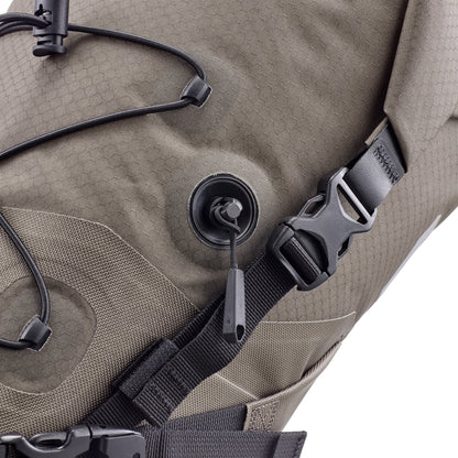 SeatPack : sac de selle imperméable roll‑top – Black matt