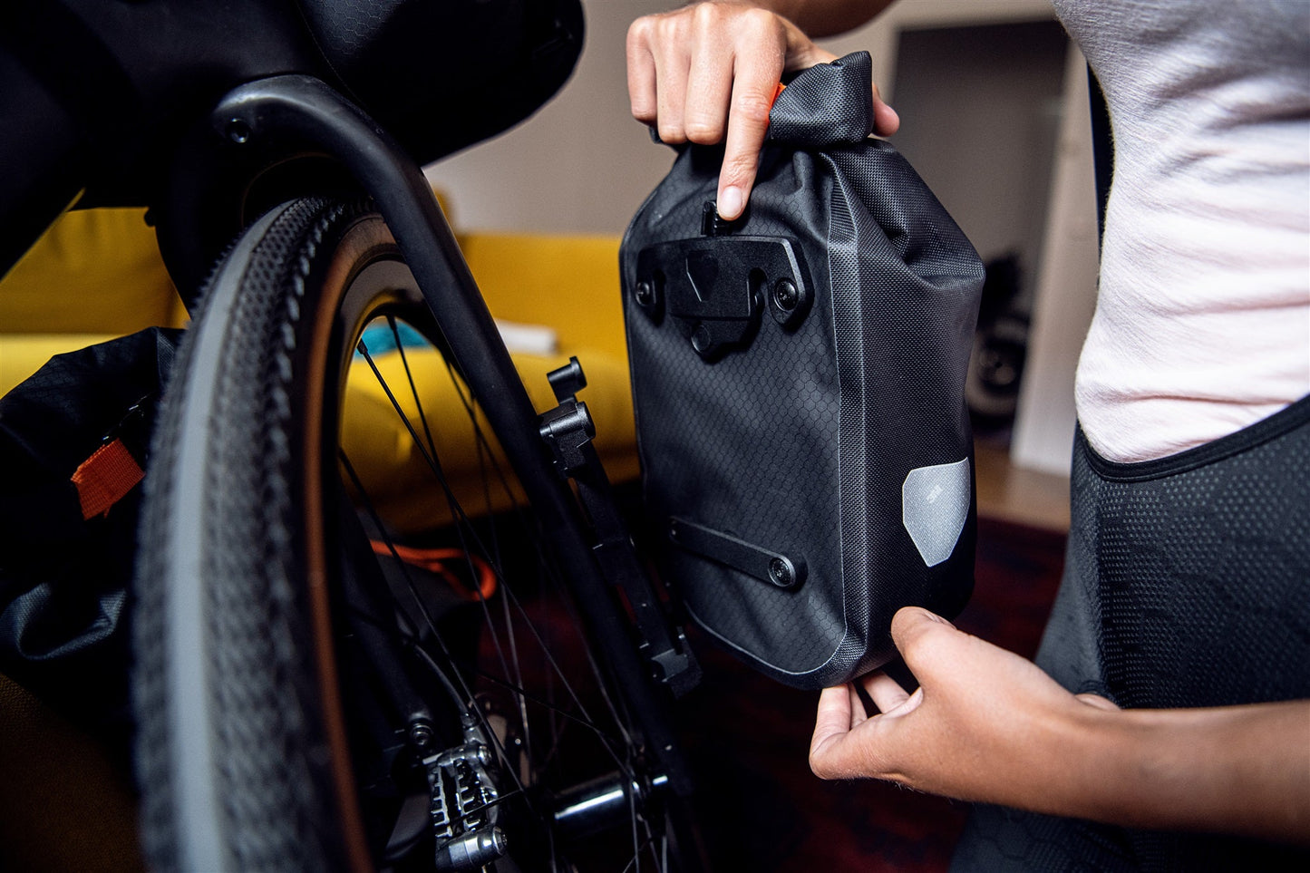 Fork – sacoche de porte-bagages roll‑top Sable foncé