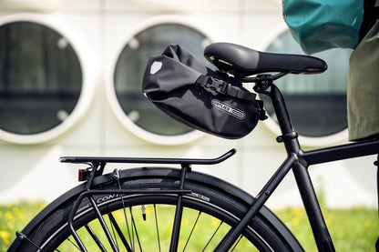 Sac de selle Saddle | imperméable roll‑top Black matt